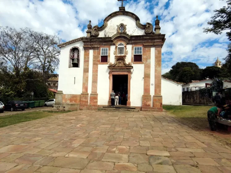 Igreja e arquitetura colonial em Tiradentes, Minas Gerais