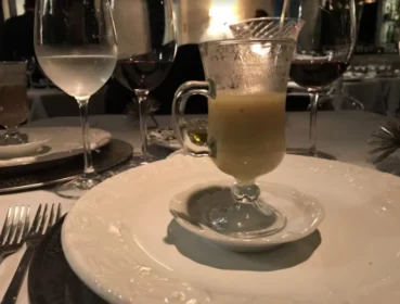 gastronomia de gramado 2
Coquetel de camarão servido de entrada