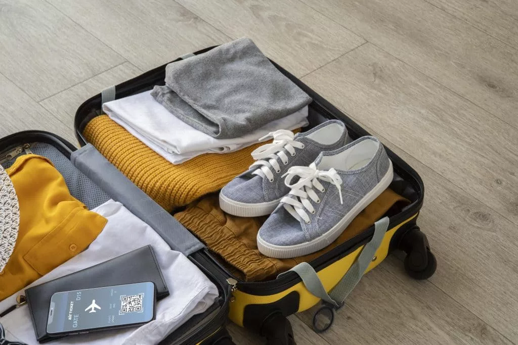 Preparação mala de mão para viagem