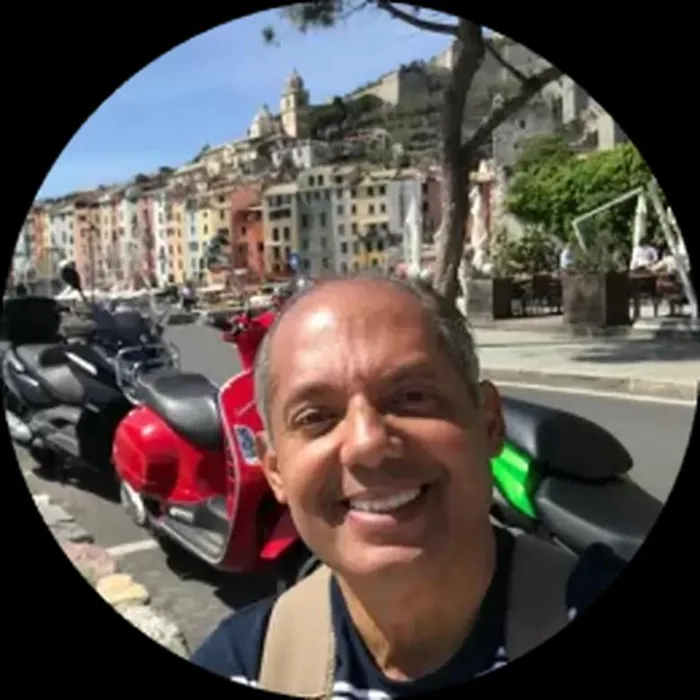 Antonio Luiz Barbosa, autor do Viver, Viajar e Sonhar, em Portovenere, Italia.